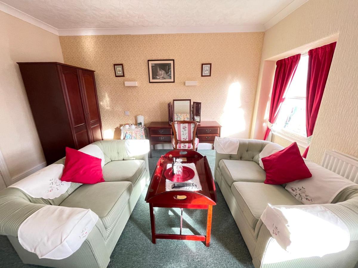 ไวท์ คอร์ท ซีวิว Bed & Breakfast ลันดิดโน ภายนอก รูปภาพ